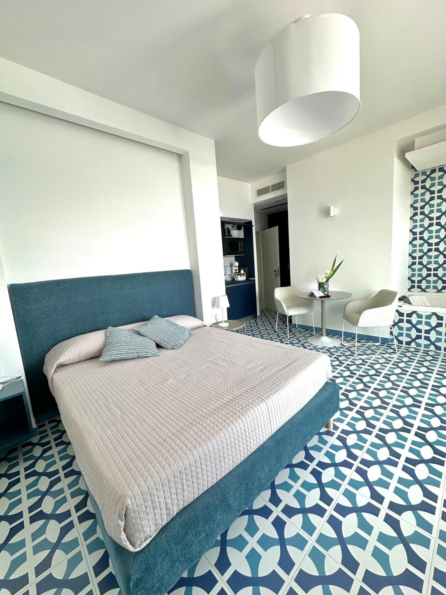 Blumare Amalfi Coast Apartment Maiori Bagian luar foto