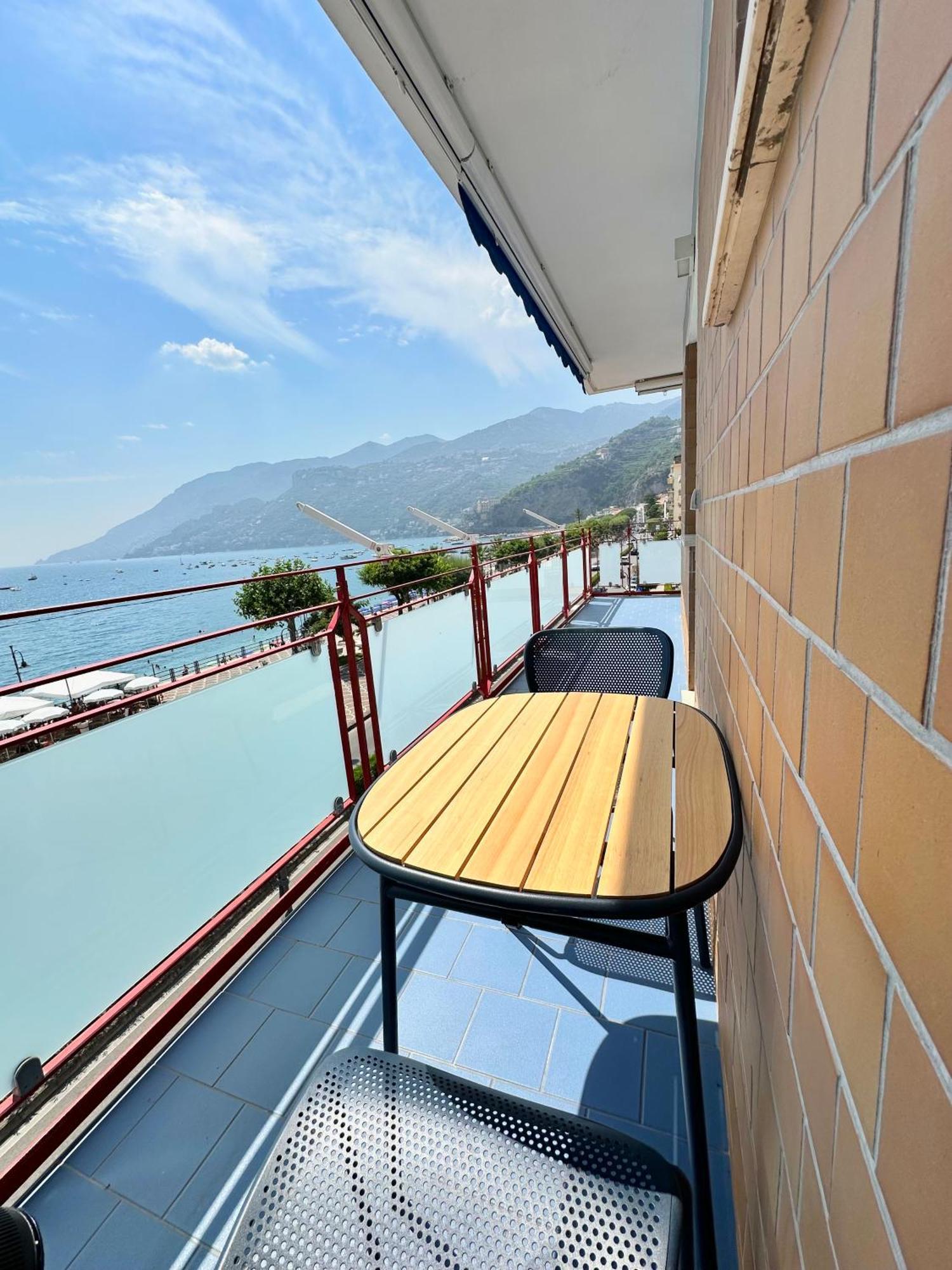 Blumare Amalfi Coast Apartment Maiori Bagian luar foto